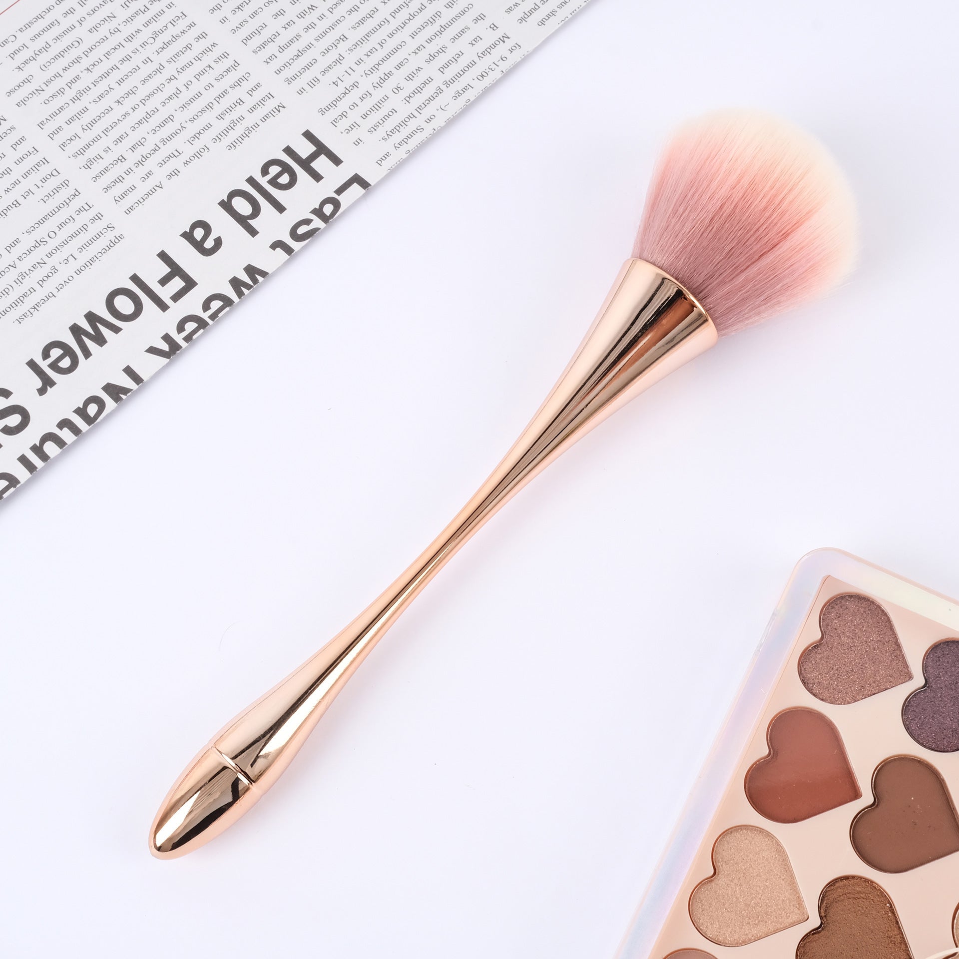 Soft Fluffy Powder Blush Makeup Brush