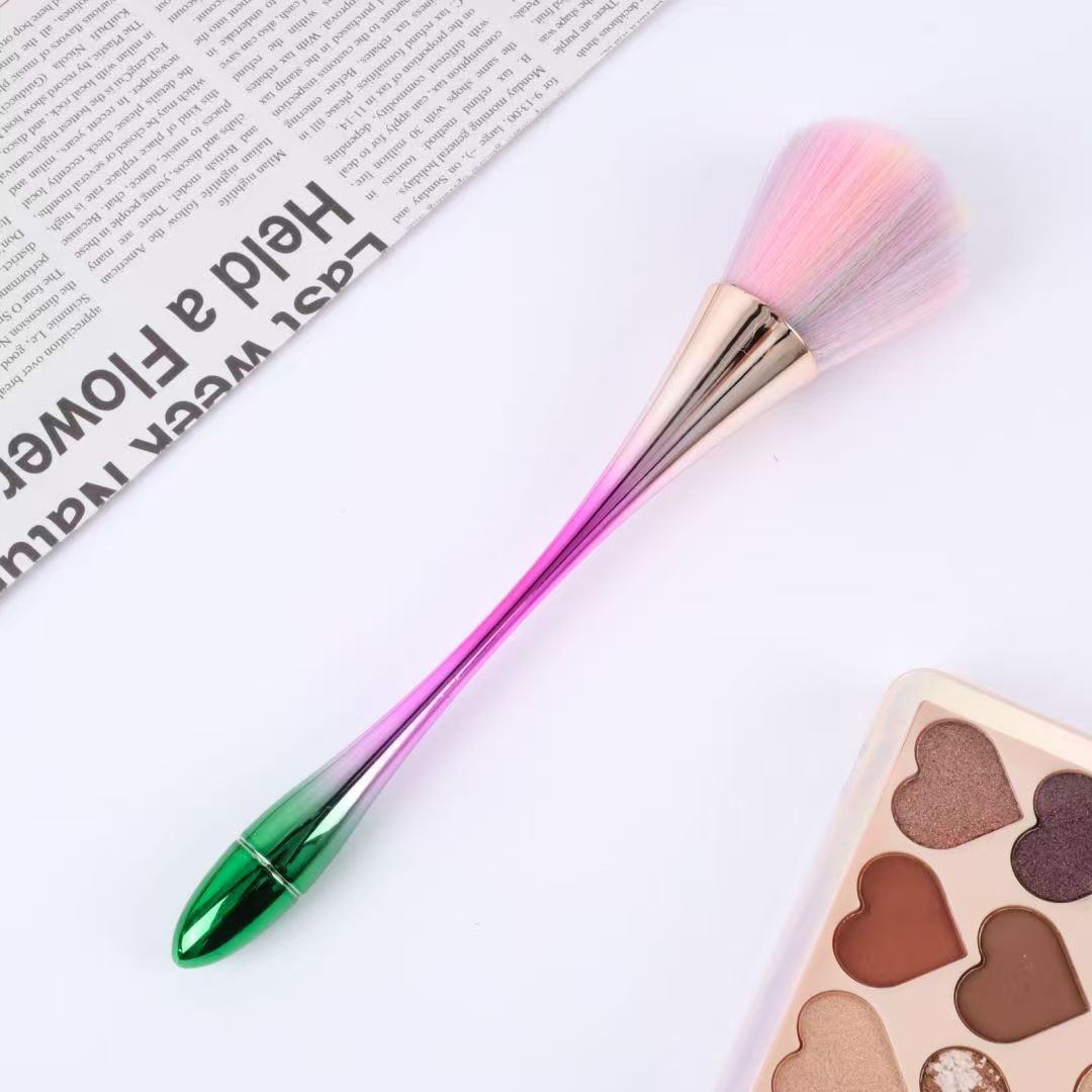 Soft Fluffy Powder Blush Makeup Brush