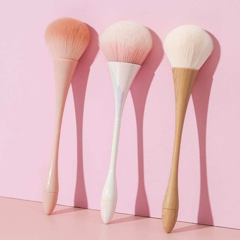 Soft Fluffy Powder Blush Makeup Brush